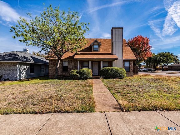 2nd image of 1815 Greenlawn Blvd