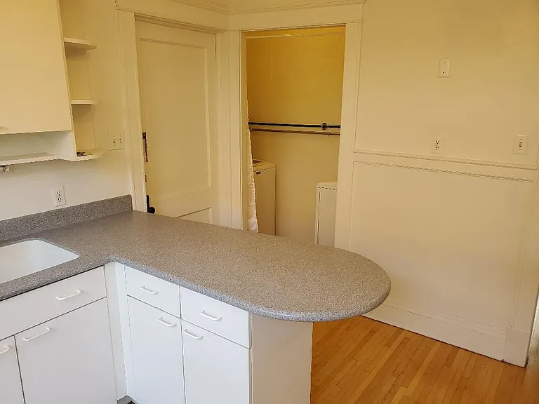 1312 Douglas Ave #2 — Photo 12
