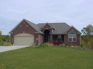 16309 Silver Fox Cir, Linden, MI 48451