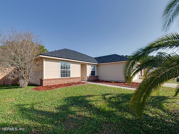 2nd image of 14220 CRESTWICK Drive W