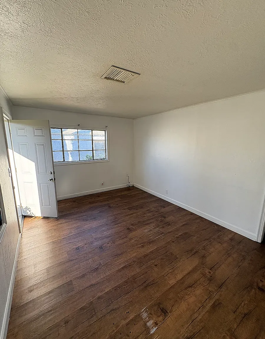 1 bed, 650 sqft, $1,100 — Photo 3