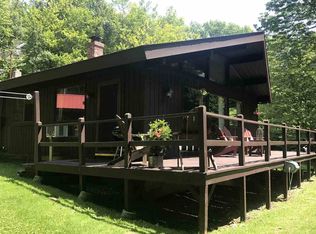 499 Heartwellville View Rd, Readsboro, VT 05350