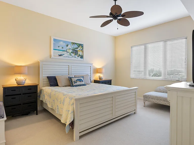 33 Harbour Isle Dr #201 — Photo 15