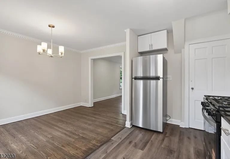 180 Summit Ave #F — Photo 4
