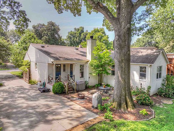 3rd image of 3640 Mimosa Ave