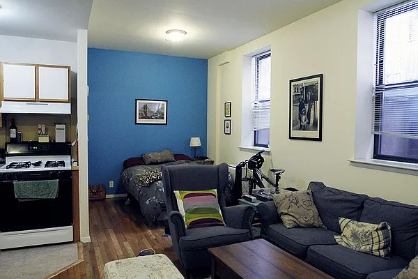 Rented by Twyford Real Estate | media 4