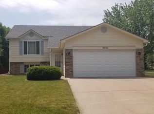 19035 Chennault Way, Eden Prairie, MN 55346