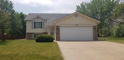 19035 Chennault Way Photo 1