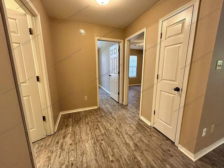 4806 Park Ave — Photo 8