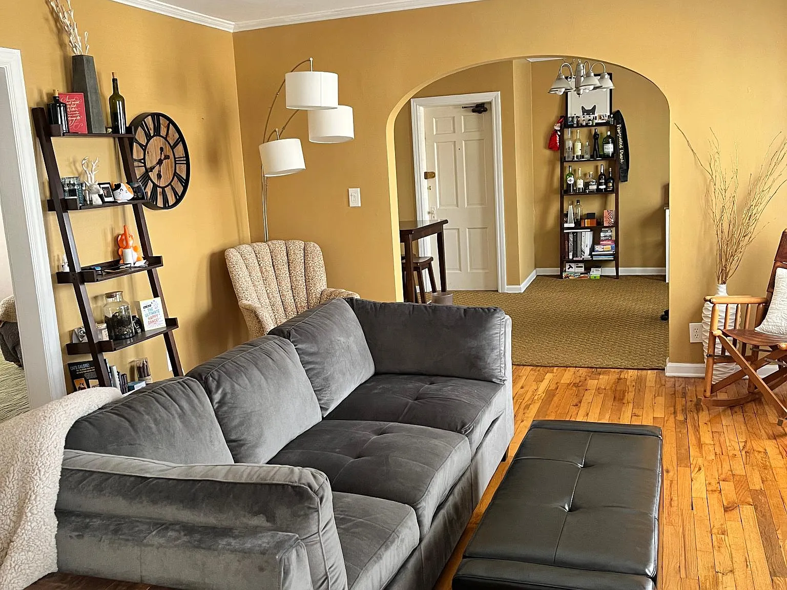 420 Fulton St E — Photo 2