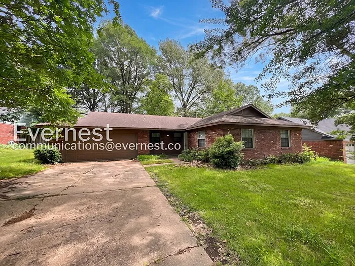 731 Cumberland Cv — Photo 1
