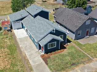 1411 Lincoln St, Hoquiam, WA
