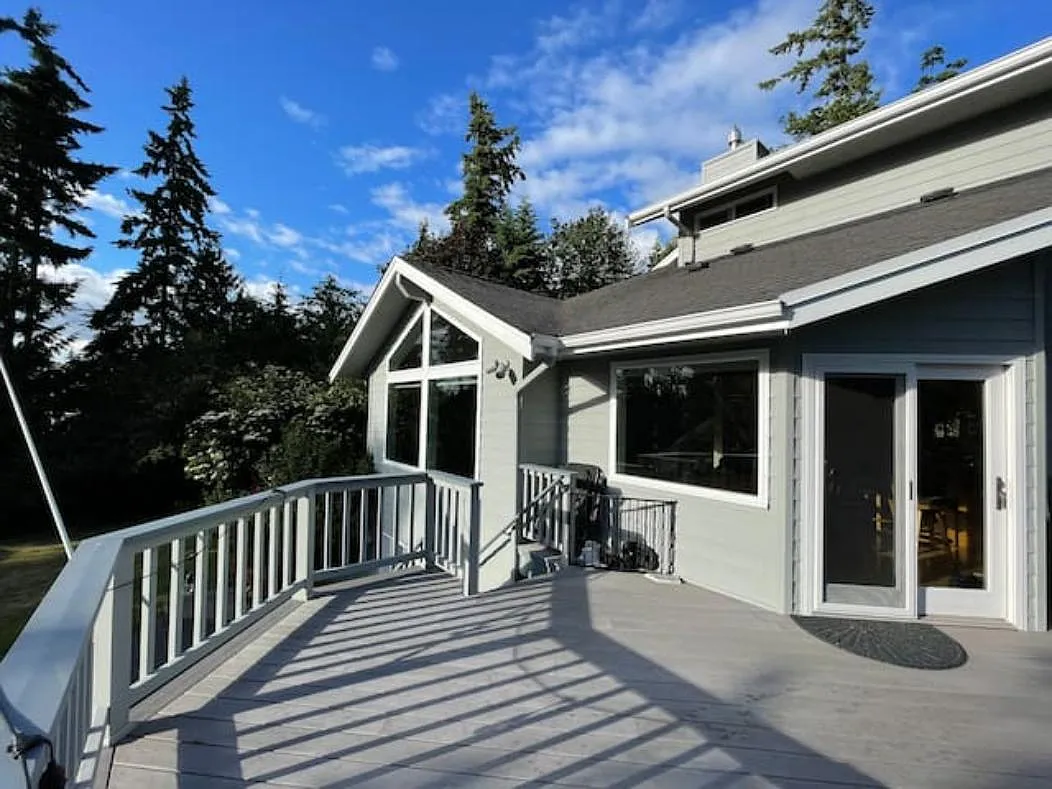 4 bed, 2.5 bath, 3200 sqft, $3,600 — Photo 2