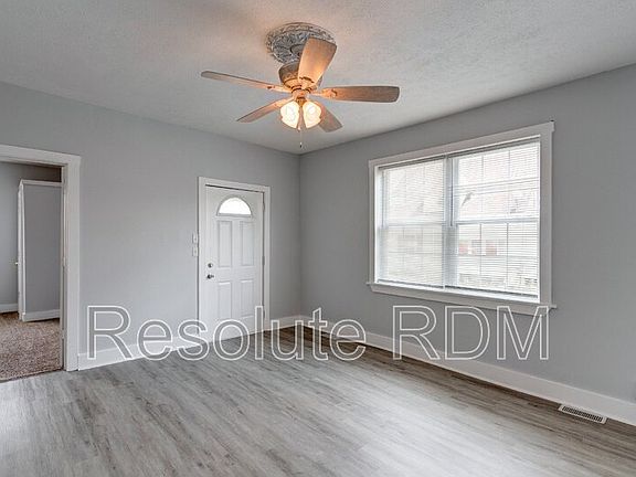 5th image of 743 Cottage Ave