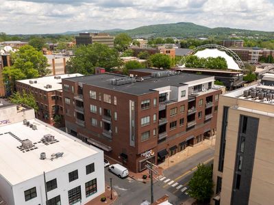 112 5th St SE APT 5A, Charlottesville, VA, 22902