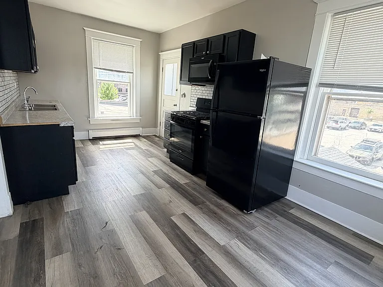 822 E River Dr #2 — Photo 21