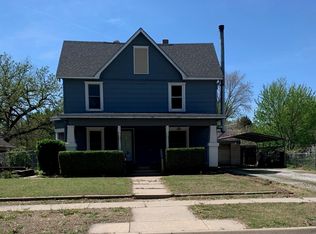 1113 Stewart St, Winfield, KS 67156