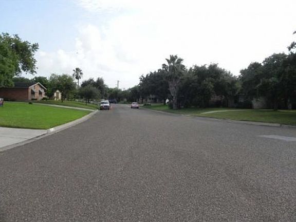 5th image of 2601 Cypress Dr