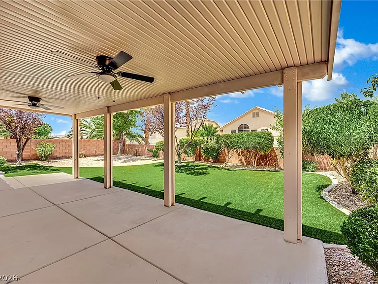 2560 Sundew Ave — Photo 24