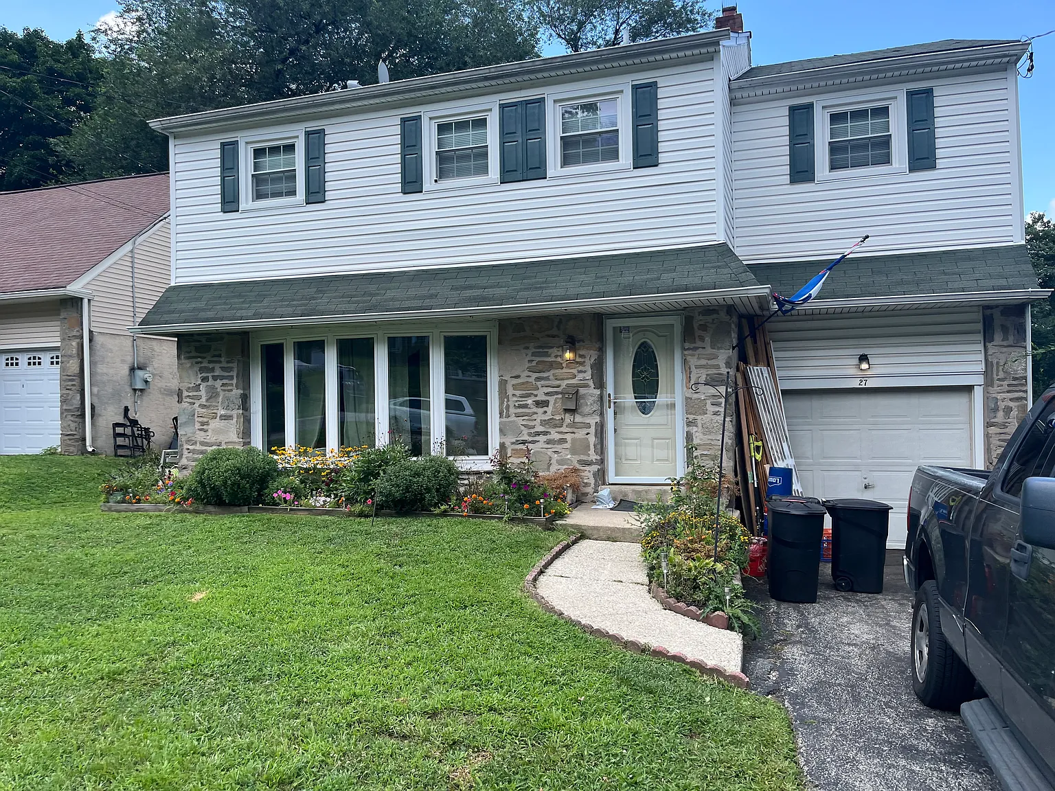 4 bed, 2.5 bath, 1964 sqft, $3,600 — Photo 1