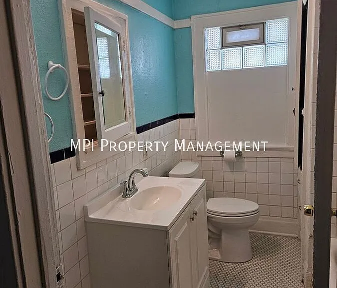 3422 N Vel R Phillips Ave — Photo 11