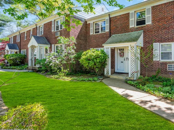 142 Manor Drive, Red Bank, NJ 07701