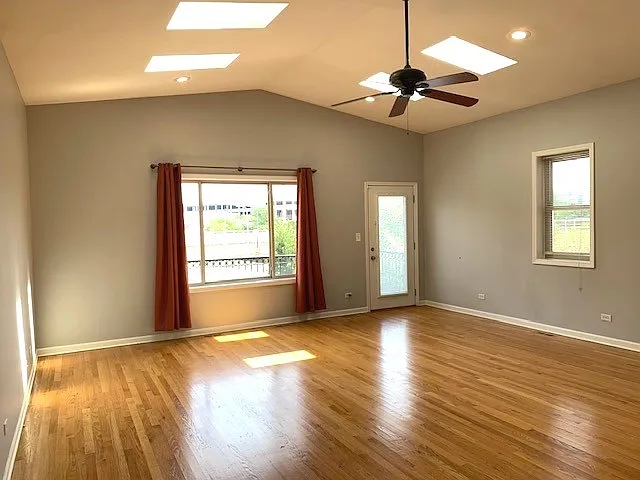 1327 W Walton St #2 — Photo 22