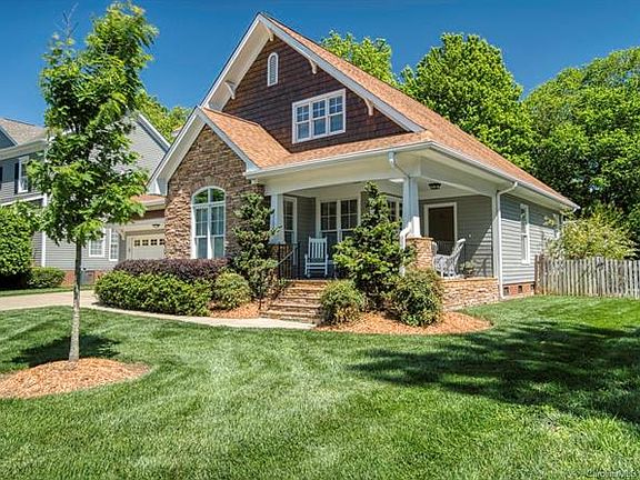2nd image of 8339 Sandowne Ln