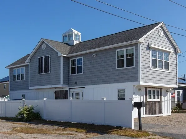 8 17th St W, Salisbury, MA 01952