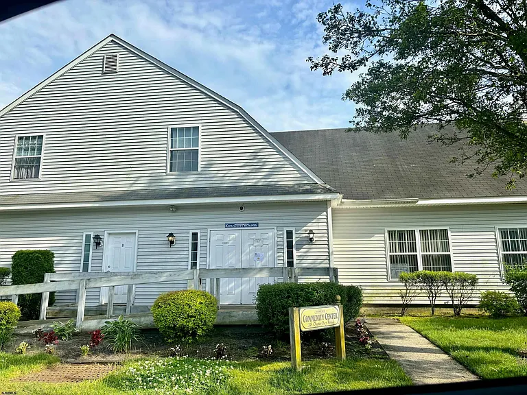 27 Oyster Bay Rd #G — Photo 29