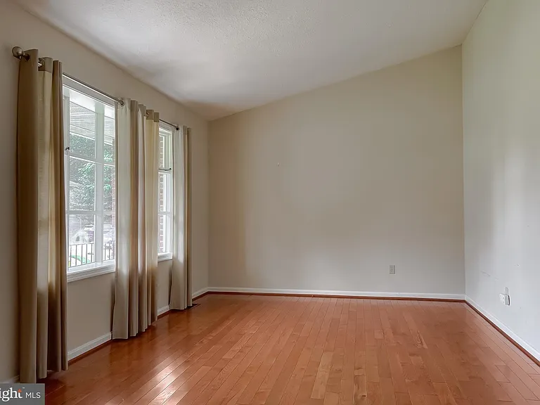 109 Morris Dr — Photo 22