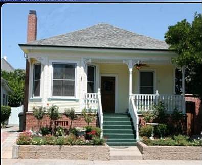 1st image of 310 W 6th St
