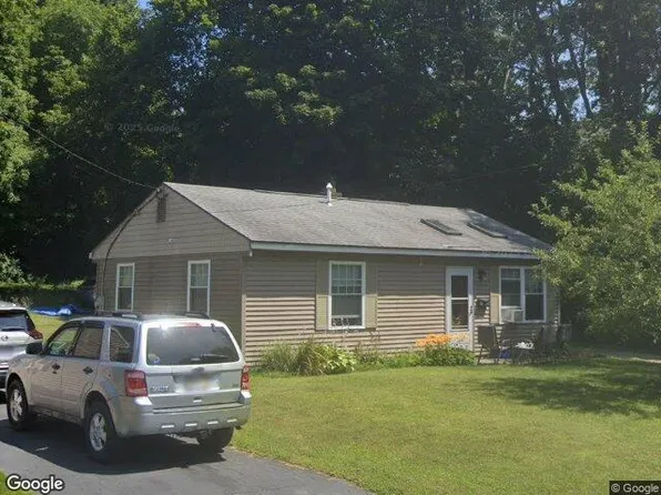 65 Cecelia Ter, Pittsfield, MA 01201