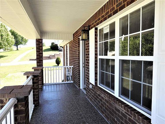 3rd image of 5624 E Remmington Dr