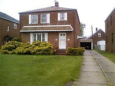 1st image of 404 E 222nd St