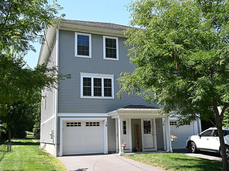 16 White Oaks Ter — Photo 17