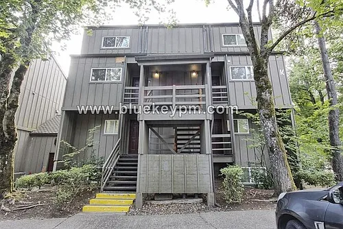 4 Touchstone Dr Photo 1