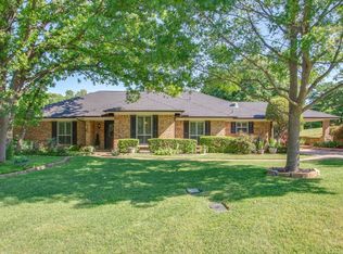 2801 Burlwood Dr, Dalworthington Gardens, TX 76016