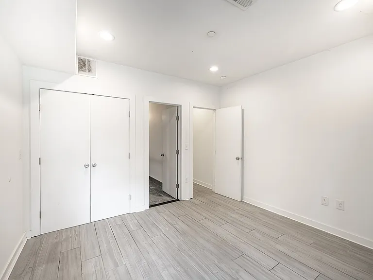 1642 N Marshall Street — Photo 14