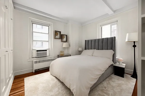 Sold by Compass | media 14