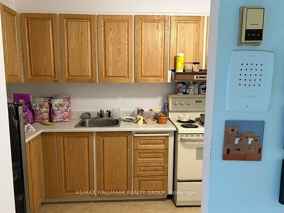 4th image of 20 Chesterton Dr #419