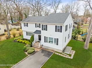 176 Delaware Ave, Oakhurst, NJ 07755