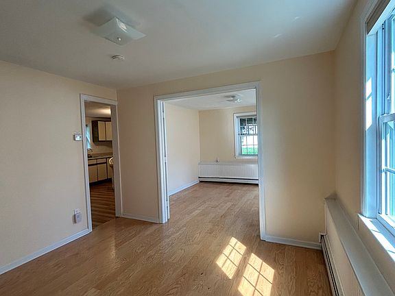 2nd image of 212 Jennings Rd