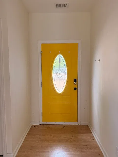 3 bed, 1200 sqft, $1,550 — Photo 3