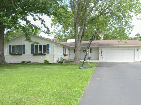 2603 140th Ln NW, Andover, MN 55304