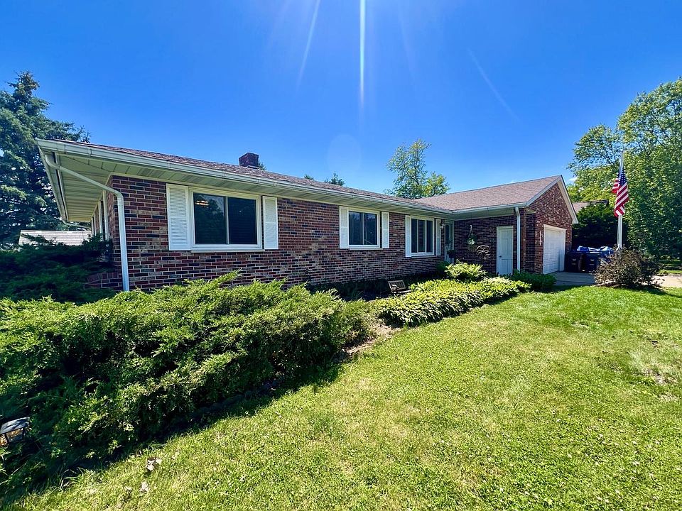 1st image of 1216 Pinecrest LANE