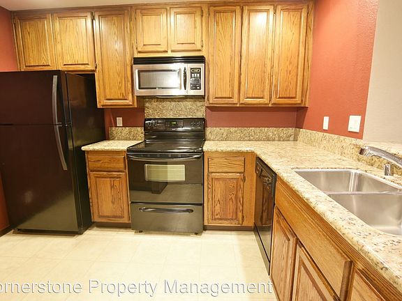 3rd image of 1630 La Terrace Cir