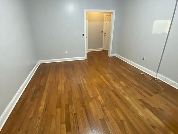 5th image of 166 Summit Ave APT 404
