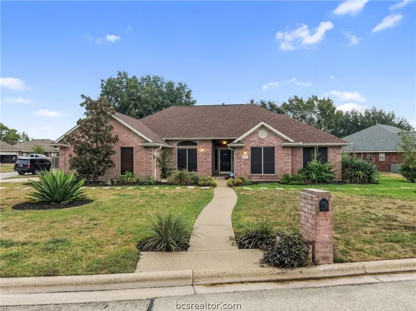 1701 Starling Dr, College Station, TX 77845