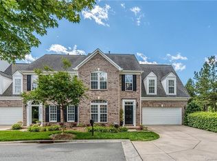 4904 Lebaron St, Charlotte, NC 28270